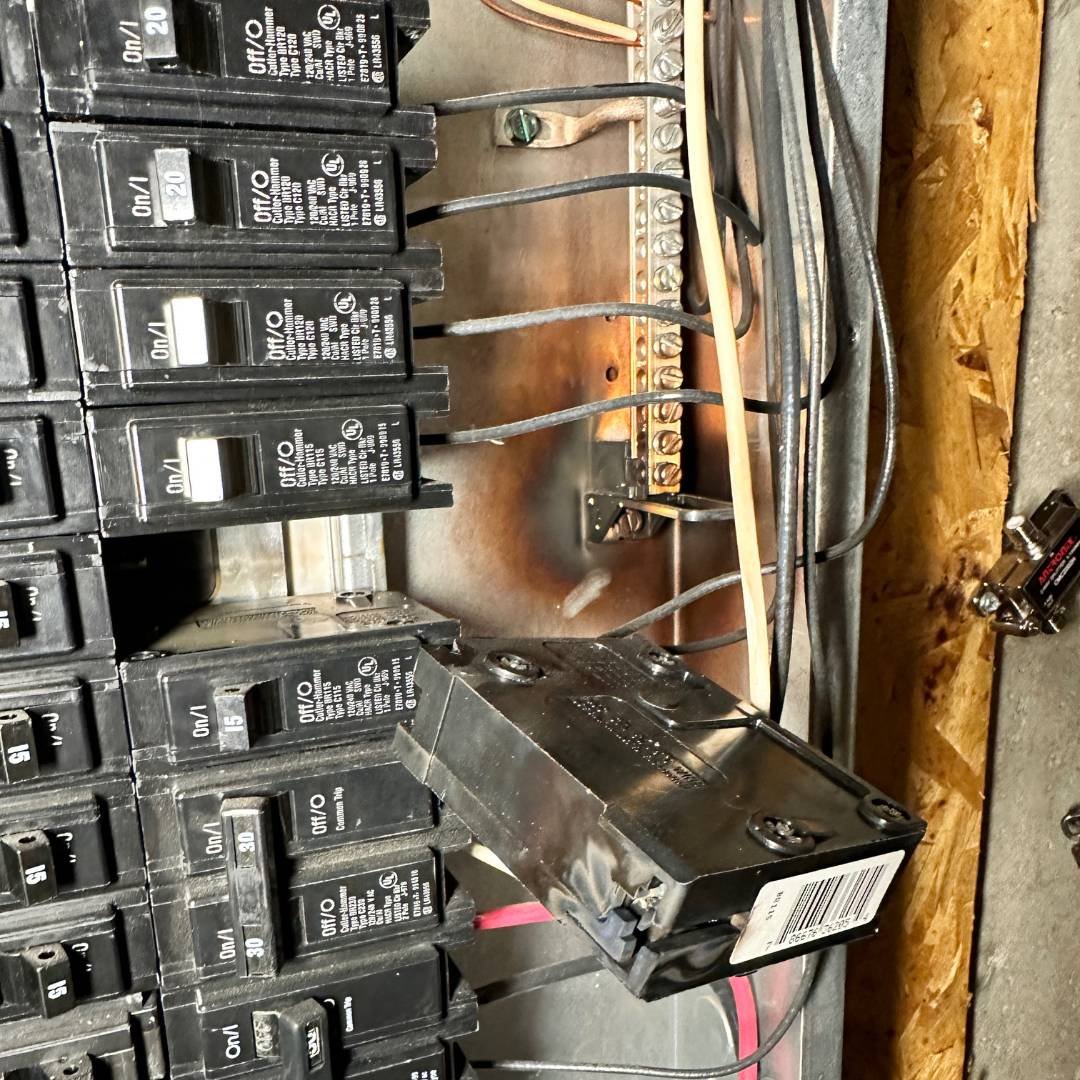 electrical repair of circuit breaker