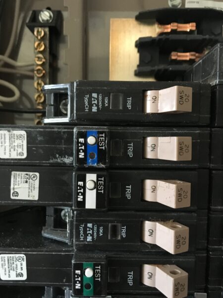 Electrical circuit breaker